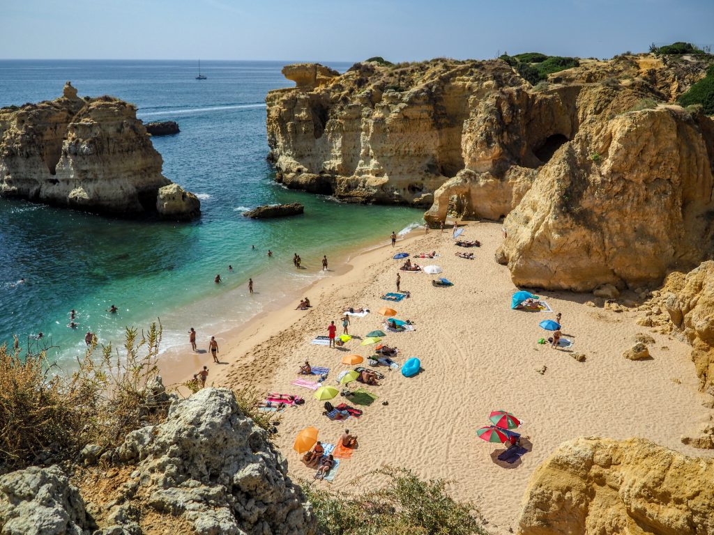 retire in portugal